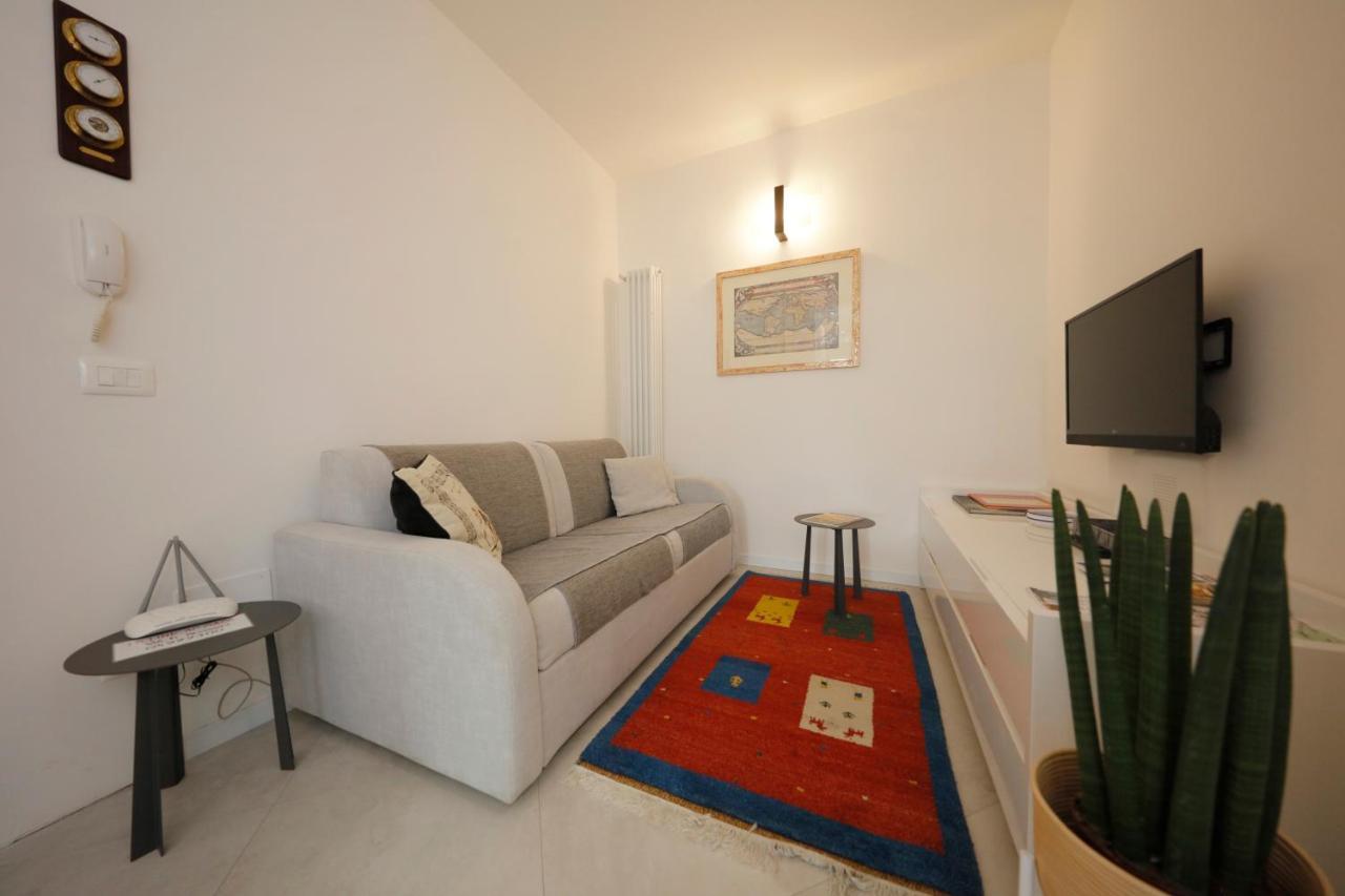 Siena Uptown - Sabrina'S Charming Apartment Dış mekan fotoğraf